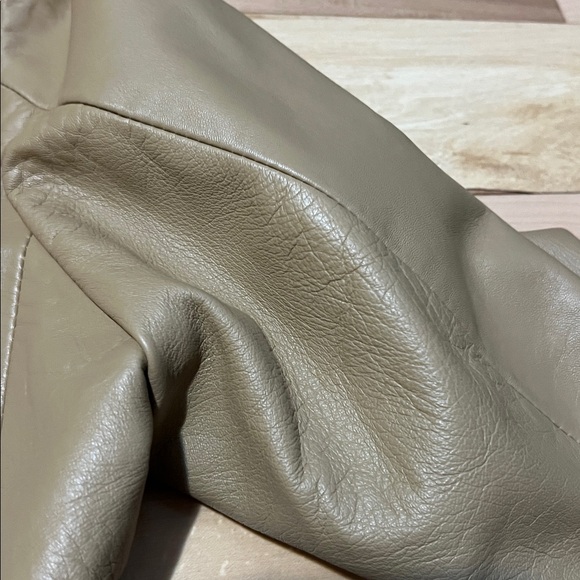 Vintage Tan and Brown Leather Blazer - Picture 10 of 14